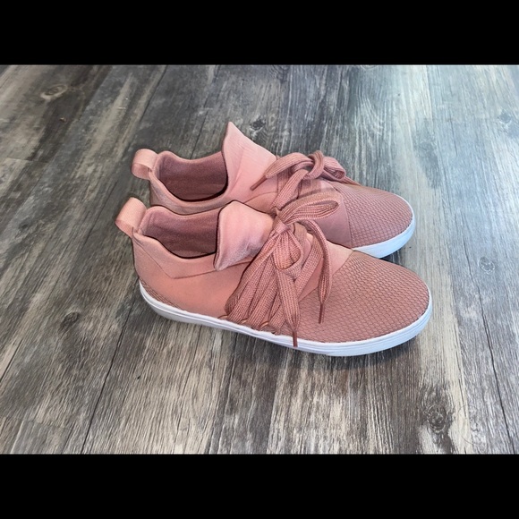 Steve Madden Lancer Blush Womens Shoes - Picture 1 of 2